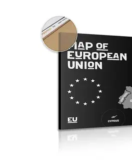 Obrazy na korku Obraz na korku náučná mapa s názvami krajín európskej únie v čiernobielom prevedení
