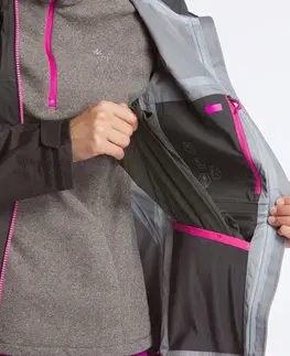 bundy a vesty Dámska nepremokavá bunda na horskú turistiku MH900 čierna