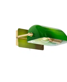 Nastenne lampy Klasická notárska nástenná lampa mosadzná so zeleným sklom - Banker