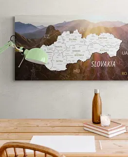 Obrazy na korku Obraz na korku mapa Slovenska s malebnými horami