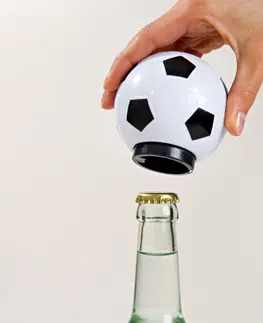 Pomocníci do kuchyne Otvárač fliaš "Futbalová lopta"