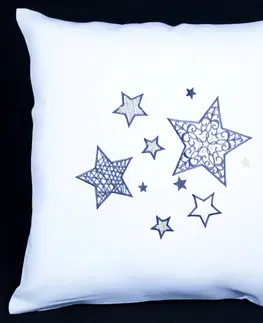 Obliečky Boma Trading Vianočná obliečka na vankúšik Blue stars, 40 x 40 cm