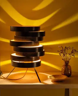 Stolové lampy Domus Stolná lampa Cloq s dreveným tienidlom na lampu