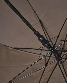 poľovníc Odolný poľovnícky dáždnik Treemetic s maskovaním s priemerom 121 cm