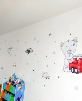 Nálepky na stenu Nálepky na stenu pre chlapcov - Zásahové autá a macík do detskej izby
