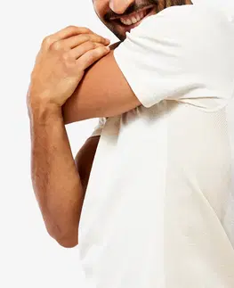 fitnes Pánske bezšvové tričko s krátkym rukávom na dynamickú jogu biele