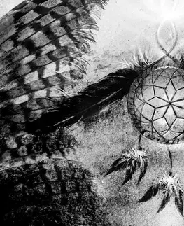 Čiernobiele obrazy Obraz indiánsky lapač snov v čiernobielom prevedení