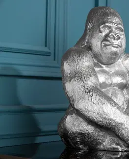 Bytové doplnky a dekorácie Dekoračná socha gorila ZHAM Dekorhome Strieborná