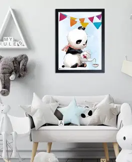 Obrazy do detskej izby Obrázok Panda s farebnými vlajkami