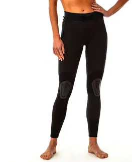 nohavice Dámske neoprénové legíny 900 na surfovanie s UV ochranou a výkrojmi čierne