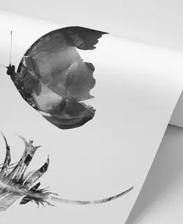 Samolepiace tapety Samolepiaca tapeta pierko s motýľom v čiernobielom