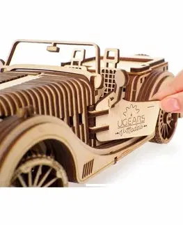 Drevené hračky Ugears 3D drevené mechanické puzzle VM-01 Auto (roadster)