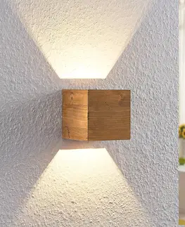 Nástenné svietidlá Lindby Lindby Benicio drevené nástenné LED, hranaté 11 cm