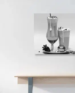 Čiernobiele obrazy Obraz mliečny koktail v čiernobielom prevedení