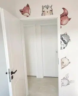 Nálepky na stenu Samolepky zvieratiek na stenu okolo dverí