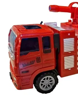 Hračky - dopravné stroje a traktory EURO-TRADE - Hasičské auto s reálnou striekačkou 18cm