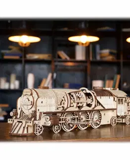 Drevené hračky Ugears 3D drevené mechanické puzzle V-Express parná lokomotíva 4-6-2 s tendrom
