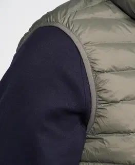 bundy a vesty Pánska golfová prešívaná vesta MW500 kaki