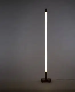 Stojacie lampy SELETTI Stojacia LED lampa Linea s drevom, biela