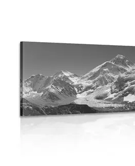 Čiernobiele obrazy Obraz nádherný vrchol hory v čiernobielom prevedení