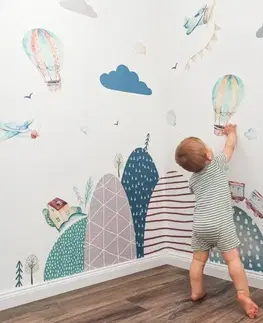 Nálepky na stenu Nálepky na stenu pre chlapca - Modré balóny a kopce