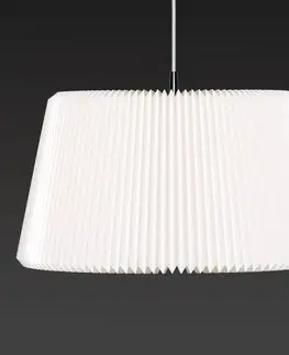 Závesné svietidlá LE KLINT LE KLINT Snowdrop XL – závesná lampa z plastu