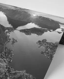 Čiernobiele tapety Fototapeta horská panoráma v čiernobielom prevedení