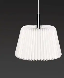 Závesné svietidlá LE KLINT LE KLINT Snowdrop XS – závesná lampa z papiera