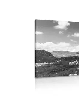 Čiernobiele obrazy Obraz údolie v Čiernej Hore v čiernobielom prevedení