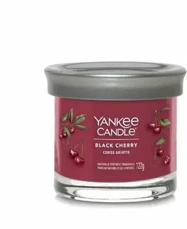 Dekoratívne sviečky Yankee Candle vonná sviečka Signature Tumbler v skle malá Black Cherry, 122 g