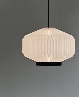 Závesné svietidlá LE KLINT LE KLINT Shibui Medium závesná lampa, Ø 38 cm