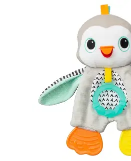 Plyšové hračky INFANTINO - Maznáčik tučniak s hryzátkami