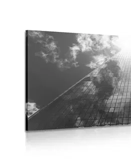 Čiernobiele obrazy Obraz mrakodrap v čiernobielom prevedení