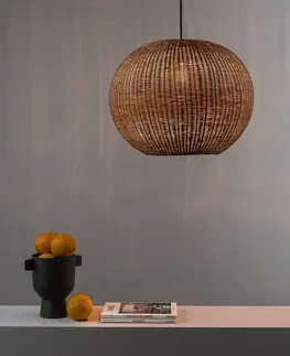 Závesné svietidlá FARO BARCELONA Závesná lampa Haka s ratanovým tienidlom, Ø 53 cm