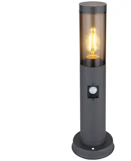 Záhradné lampy Globo Globo 3158SAS - Vonkajšia lampa so senzorom BOSTON 1xE27/15W/230V 45 cm IP44 