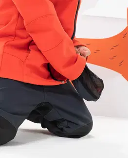 nohavice Detské turistické softshellové nohavice MH550 2-6 rokov tmavosivé