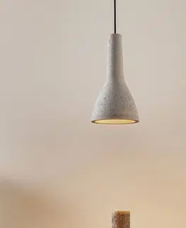Závesné svietidlá SOLLUX LIGHTING Závesná lampa Cona z betónu, Ø 17 cm