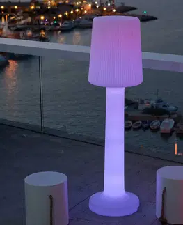 Vonkajšie osvetlenie terasy Newgarden Stojacia lampa Newgarden Carmen s dobíjacou batériou, výška 110 cm