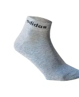 bedminton Športové ponožky stredne vysoké 3 páry čierne, biele a sivé (tenké)