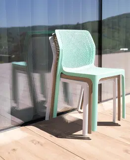 Záhradné stoličky a kreslá Stohovateľná stolička, biela/plast, LARKA