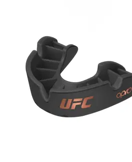 Boxerské chrániče Chránič zubov OPRO Bronze UFC - čierny