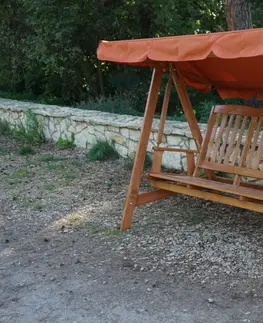 Záhradný a campingový nábytok Záhradná hojdačka drevená LUISA