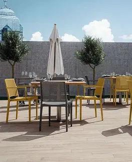 Záhradné stoličky a kreslá Plastové kreslo s podrúčkami STOCKHOLM (rôzne farby) žltá