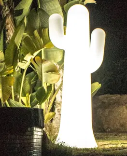 Vonkajšie osvetlenie terasy Newgarden Stojacia lampa Newgarden Pancho LED biela s dobíjacou batériou