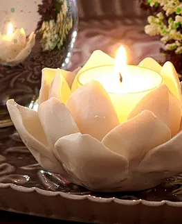 Drobné dekorácie a doplnky 1 svietnik na čajovú sviečku "Kvet"