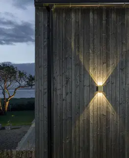 Vonkajšie nástenné svietidlá Konstsmide Vonkajšie nástenné LED Chieri, 4-pl. z mosadze