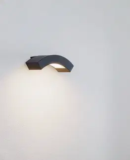 Vonkajšie nástenné svietidlá Lucande Zakrivené vonkajšie nástenné LED svietidlo Lennik