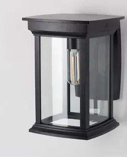 Vonkajšie nástenné svietidlá K.S. Verlichting Vonkajšie nástenné svietidlo Carlton so skleneným tienidlom