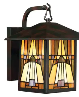 Vonkajšie nástenné svietidlá QUOIZEL Vonkajšie svietidlo Inglenook farebné sklo 31,4 cm