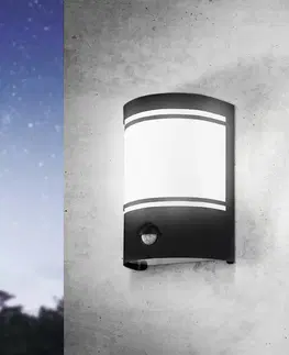 Vonkajšie nástenné svietidlá so senzorom EGLO Vonkajšie svietidlo Cerno, detektor pohybu, čierna